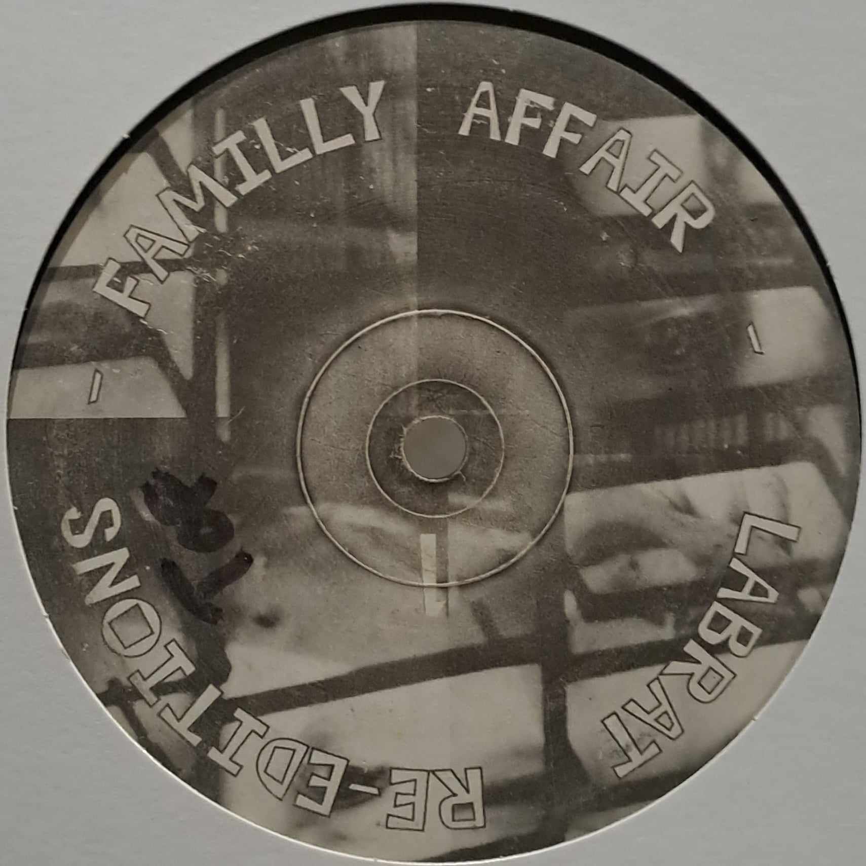 LaBrat Re-Editions 01 - vinyle freetekno